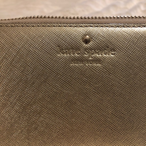 Kate Spade 'Cameron Street- Lacey' Wallet - Picture 5 of 5